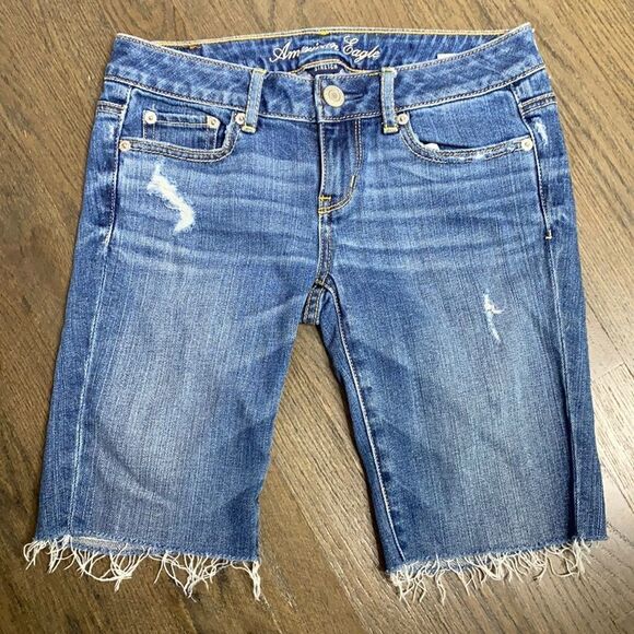 AEO Distressed Stretch Denim Lr Bermuda Shorts 00 - Picture 1 of 6